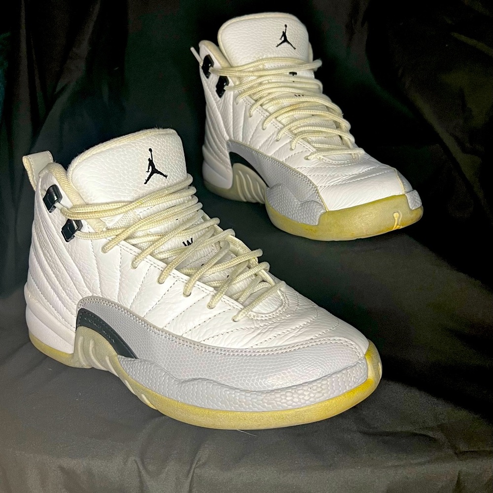 Air Jordan Retro 12 White Wolf Grey